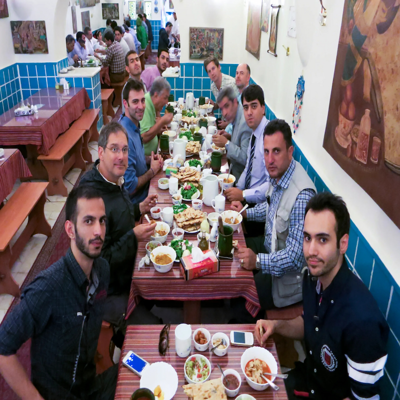 بهترین رستوران برای دورهمی دوستانه مشهد